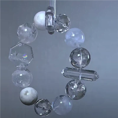 सफेद प्रेत क्वार्ट्ज ब्रेसलेट